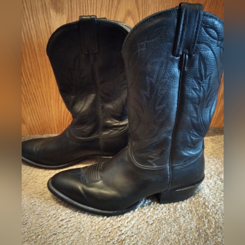 Mens deertan leather Nocona boots 11 1/2 d
